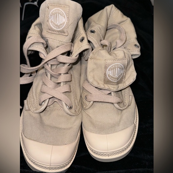 Palladium Baggy Bootie (Women) 6.5 - Picture 8 of 10